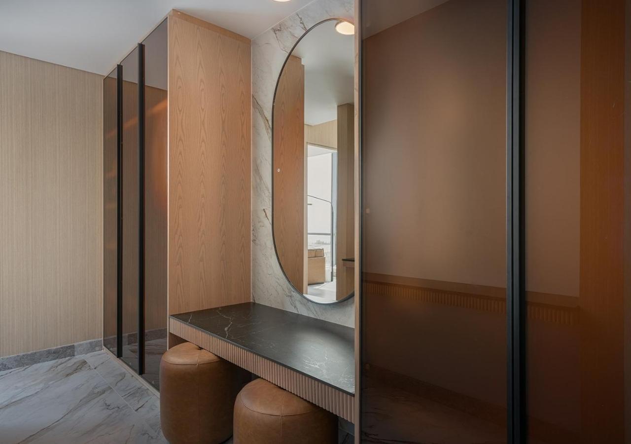 Joudyan Red Sea Mall Jeddah By Elaf Luaran gambar A dressing table in a hotel room