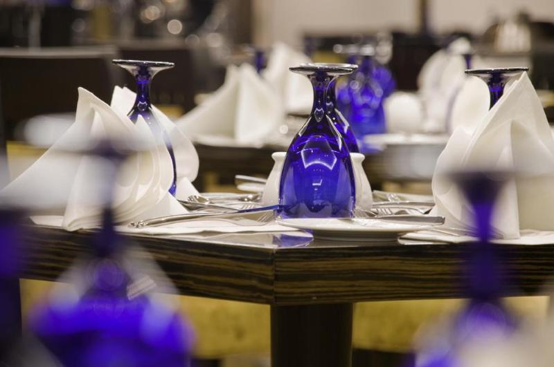 Joudyan Red Sea Mall Jeddah By Elaf Luaran gambar Blue water glasses